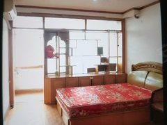 青岛城阳区政府华城路三小区(东区) 4室1厅1卫出租房源真实图片