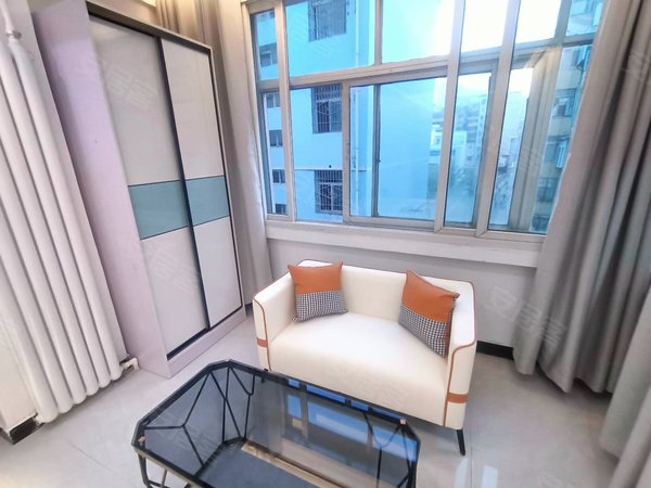 兰州城关东方红广场东太小区东方红广场地铁口万象城国芳百货招银大厦