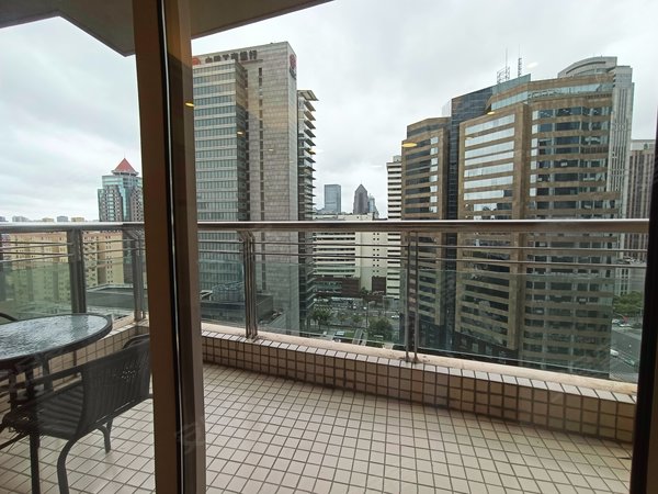 上海浦东陆家嘴瑞苑公寓瑞苑公寓 近地铁 2室2厅2卫 配套齐全 南北