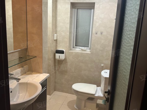 上海徐汇斜土路汇峰鼎园汇峰鼎园 2室2厅2卫出租房源真实图片