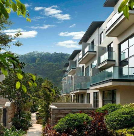 中海银海湾连排别墅 送车库 送花园 环境安静 远离马路可看房