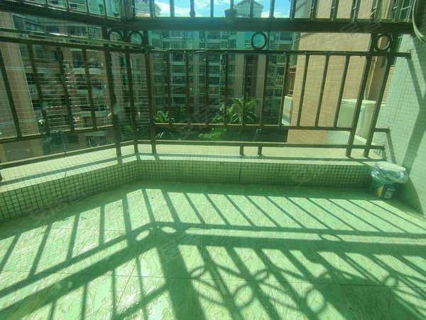 广州天河车陂东景花园天河车陂地铁口东景花园3房出租拎包入住南向望