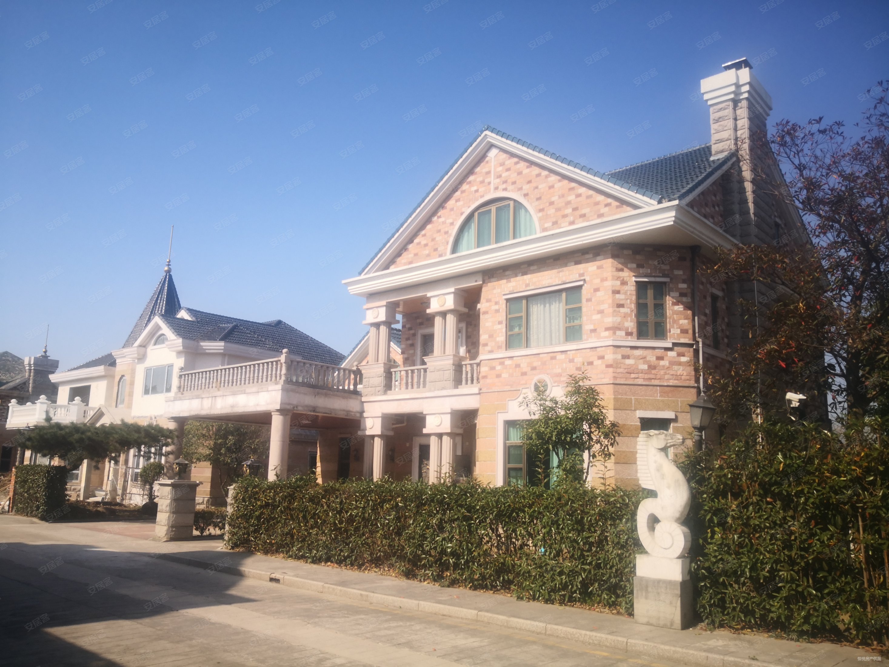 阳明山庄独栋别墅纯毛坯位置佳三面花园约300平