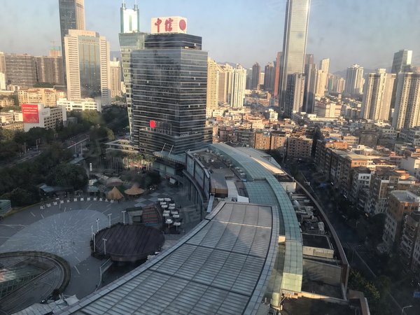 深圳福田上步佳兆业中心科学馆地铁站,电梯公寓,佳兆业各种户型都有