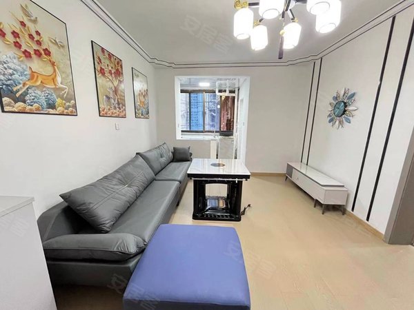 贵阳云岩中华中路合群路11号院喷水池 合群路 喷水池地铁a口 国贸附近