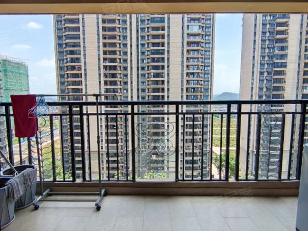 玉林玉州玉东恒大御景玉东龟山公园附近!