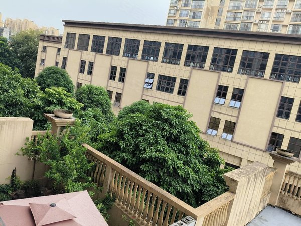 南宁宾阳宾阳城区湖景花园(宾阳)出租湖景花园四房两厅,家私家电齐全