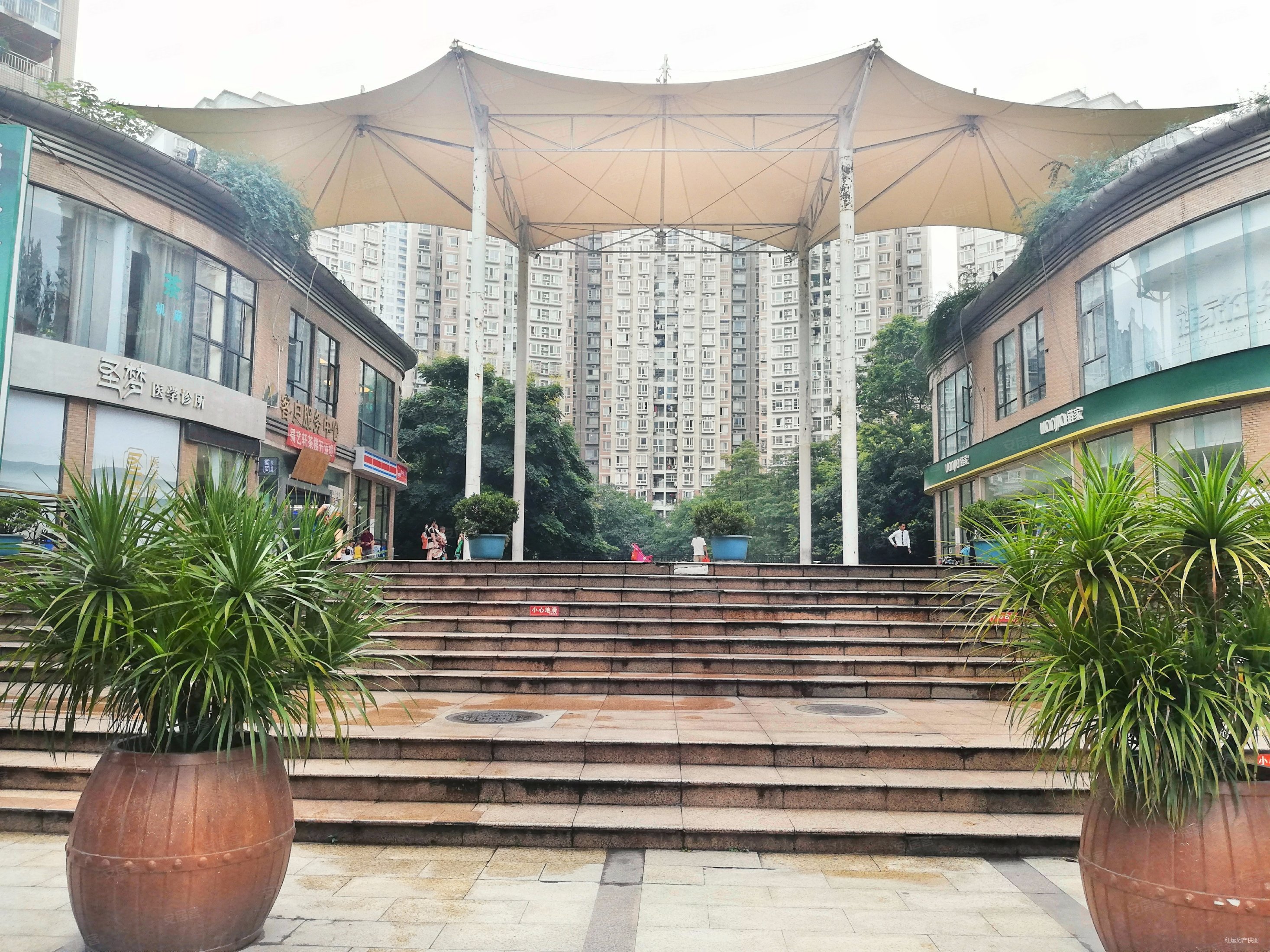 蜀都花园跃层大套三双卫可改套四客厅大气敞亮