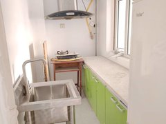 通化东昌西山体育场7567康馨园二期5楼45平800包取暖，1室1厅出租房源真实图片