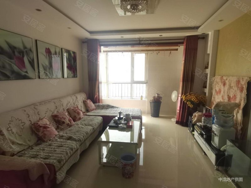 高铁站康馨家园111平三室两卫精装仅售698万