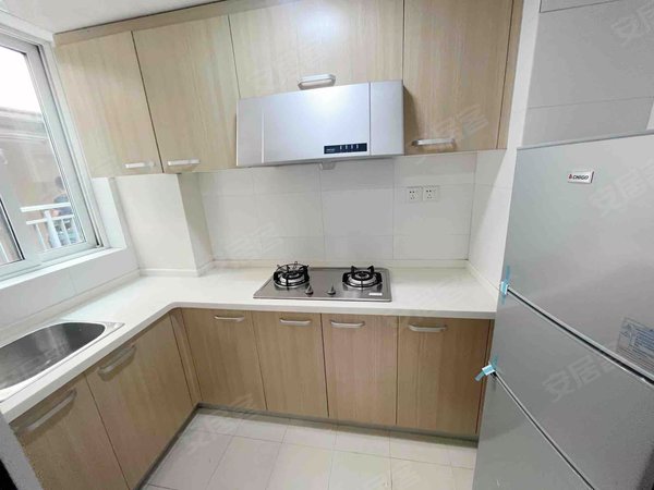 上海徐汇华泾馨宁公寓房子空出来了,看房随时方便,房东好说话,诚心租