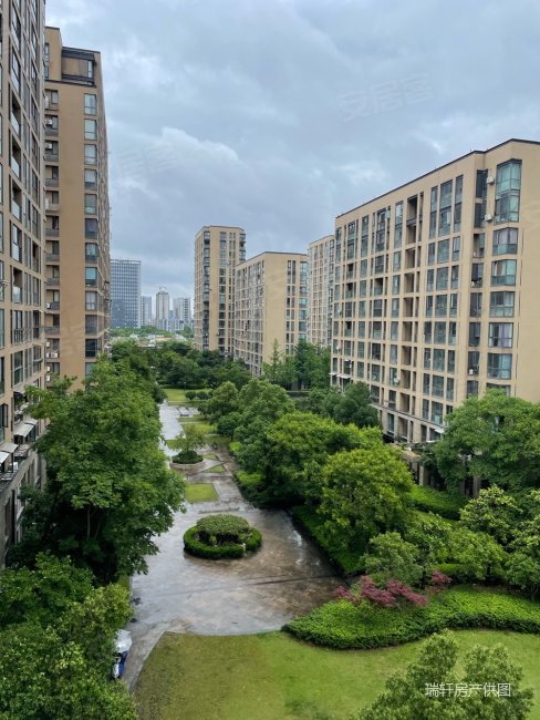 慈溪浒山古塘街道城北界牌新村新潮塘轻轨137平全新白坯