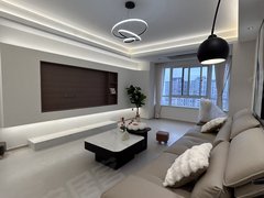 周口川汇东新区出租天明城名仕公馆！豪华装修拎包入住！家具家电齐全！出租房源真实图片