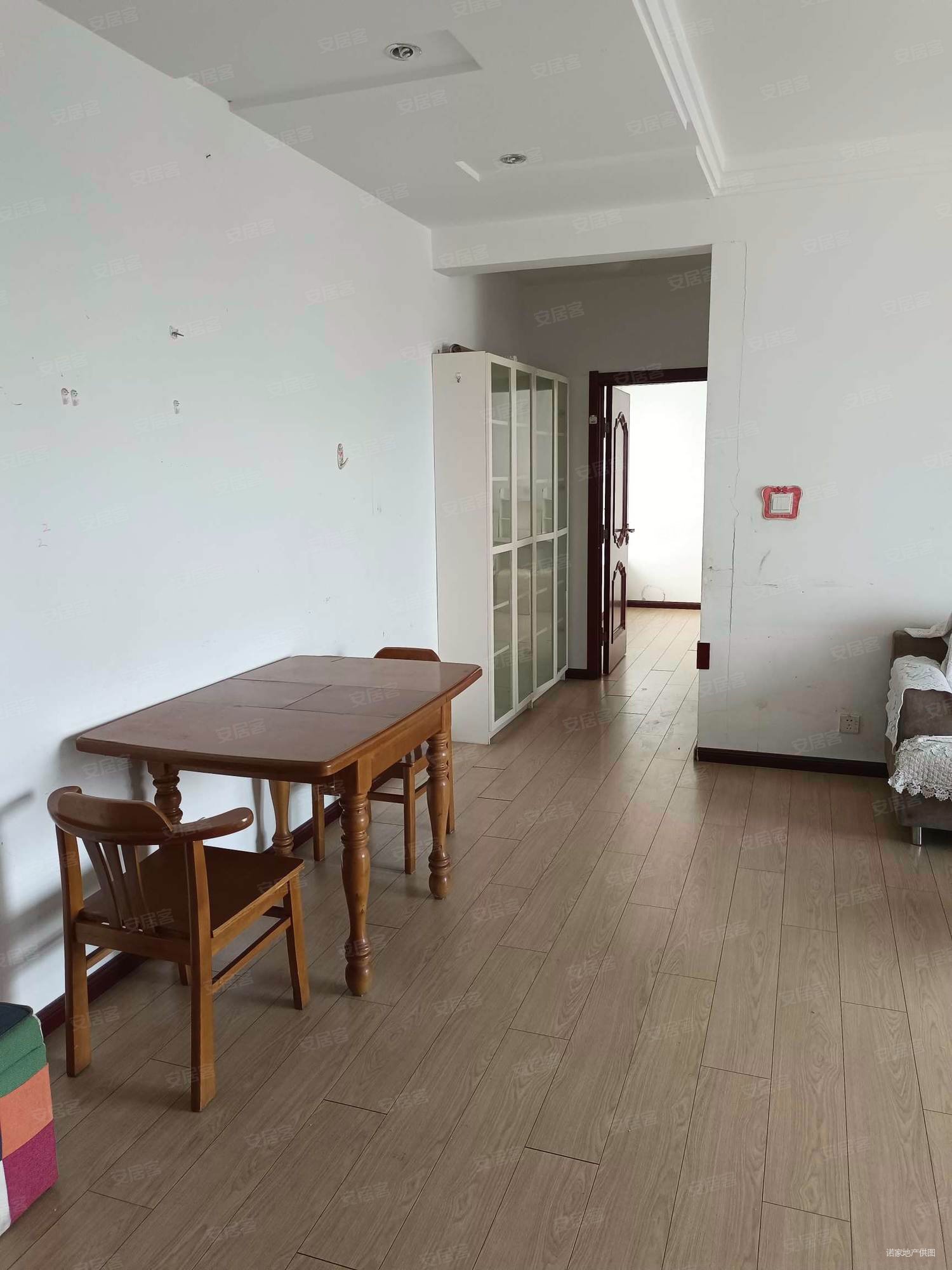 大连房产网>大连二手房>开发区二手房>红梅翠竹二手房>宏城金棕榈>