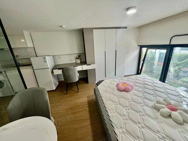 近亚厦西投银泰城浙6号线枫桦西路地铁边全屋定制房东自住精装修,西湖