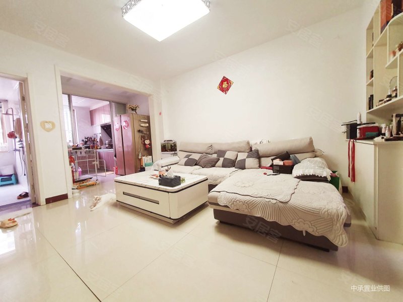 富安花园电梯房精装可拎包入住南北通透商圈成熟板楼