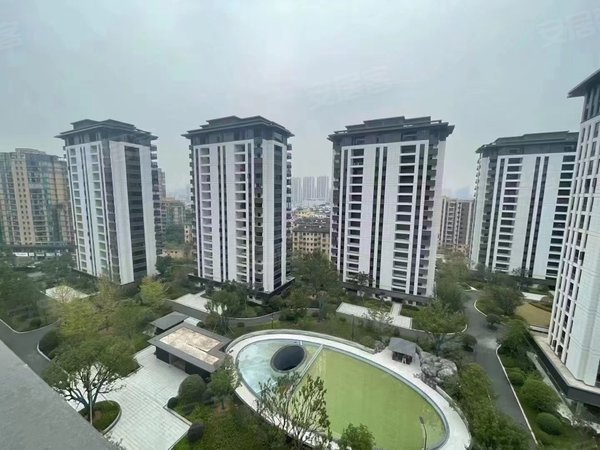 杭州临安临安城区苕溪壹号3月上新,苕溪公馆三房二卫带车位,大双阳台