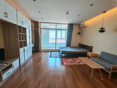 青岛即墨二十八中可月付公寓，精装修，拎包入住，靠近服装市场，有钥匙，实拍图出租房源真实图片