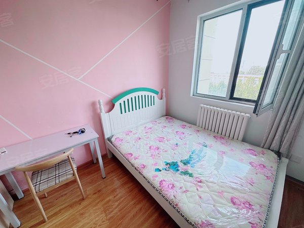 济南历下cbd城投伴山居伴山居 精装卧室 位置优越 紧挨华润置地 万象