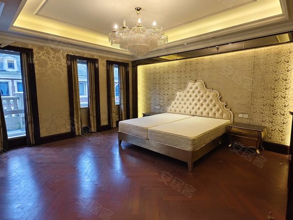 金华婺城婺城江南滨江金色蓝庭(别墅)湖海棠高档小区排屋,上下四层家具家电齐全拎包入住出租房源真实图片