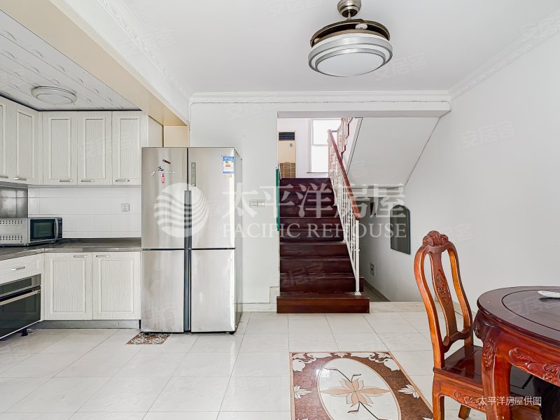 阳光欧洲城二期 中间楼层采光好 产权清晰 超低密度 双卫格局