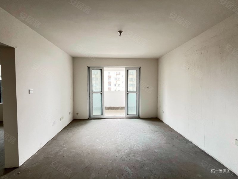 东城丽景 南北通透三房 小洋房 好楼层 满两年 价格可以谈