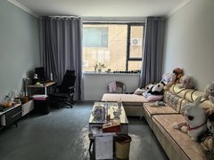 喀什喀什市喀什城区文化苑一期只短租2个月1千每月，价格便宜带简单家具随时看房出租房源真实图片