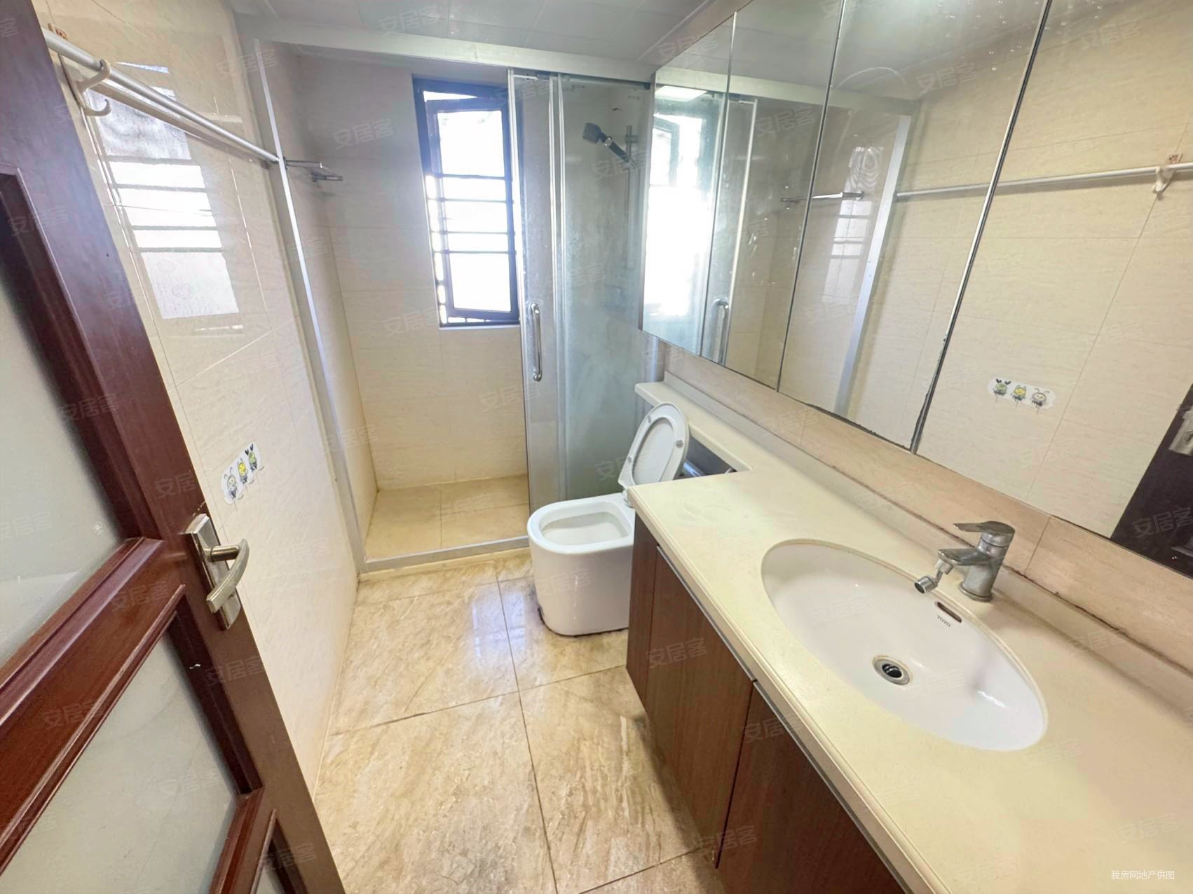 中海锦城3室2厅2卫112.64㎡南北175万