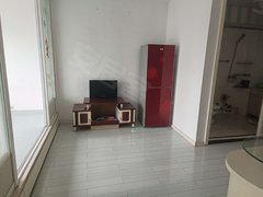 丹东振兴万达韩国城 一室一厅电梯高层50平 900包物业看江随时看房啊出租房源真实图片