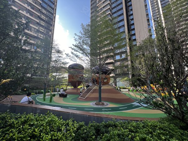 深圳龙岗宝龙中海阳光橡树园品质小区 近地铁 全新 出行便利 近比亚迪