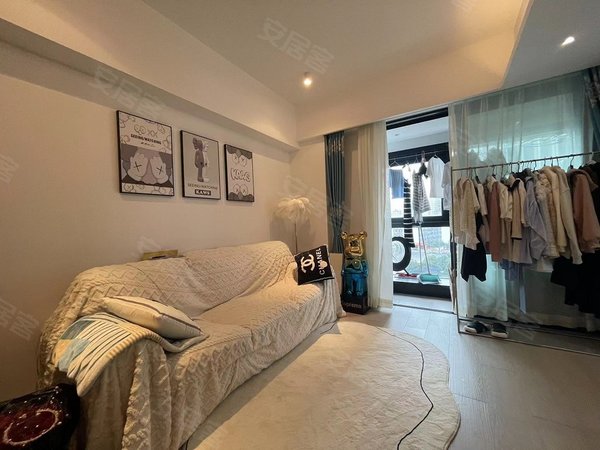 深圳南山南油华联城市中心阳光科创中心 180度全景玻璃卧室 58平奢阔