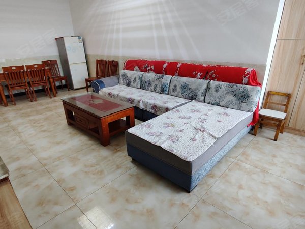 重庆渝北龙兴和合家园(三期)赛力斯附近精装两室出租,家电齐全,拎包