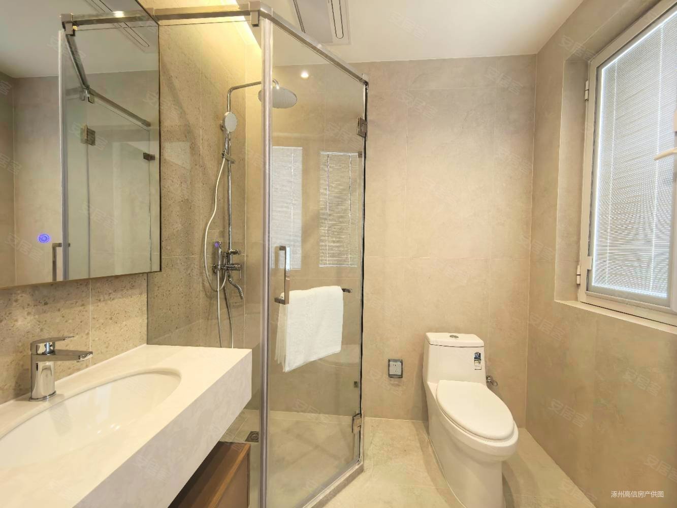 西京都高尔夫别墅4室2厅5卫236㎡南北106.1万