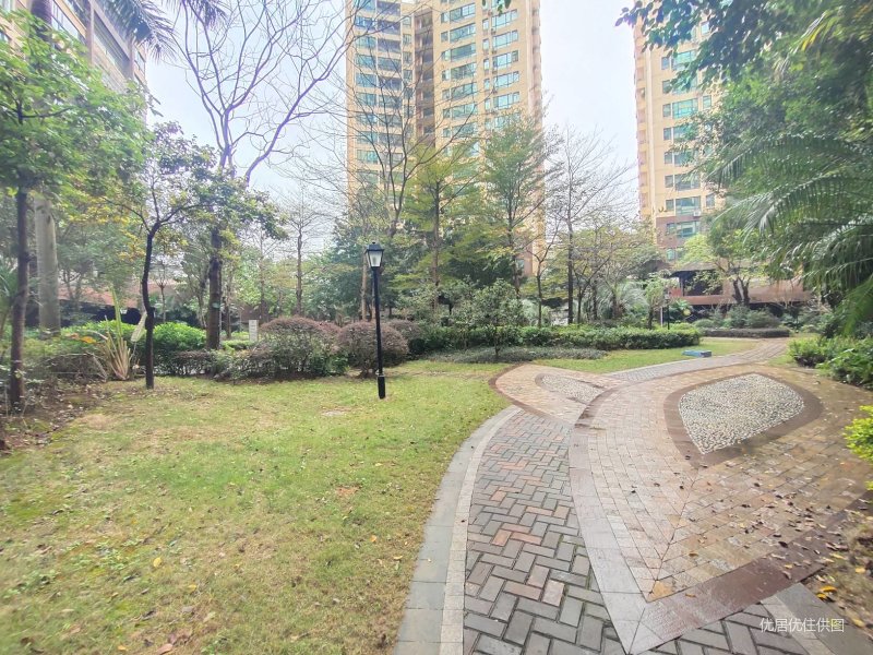 天健世纪花园 精装电梯三房 满五   靠近市中心 总价低