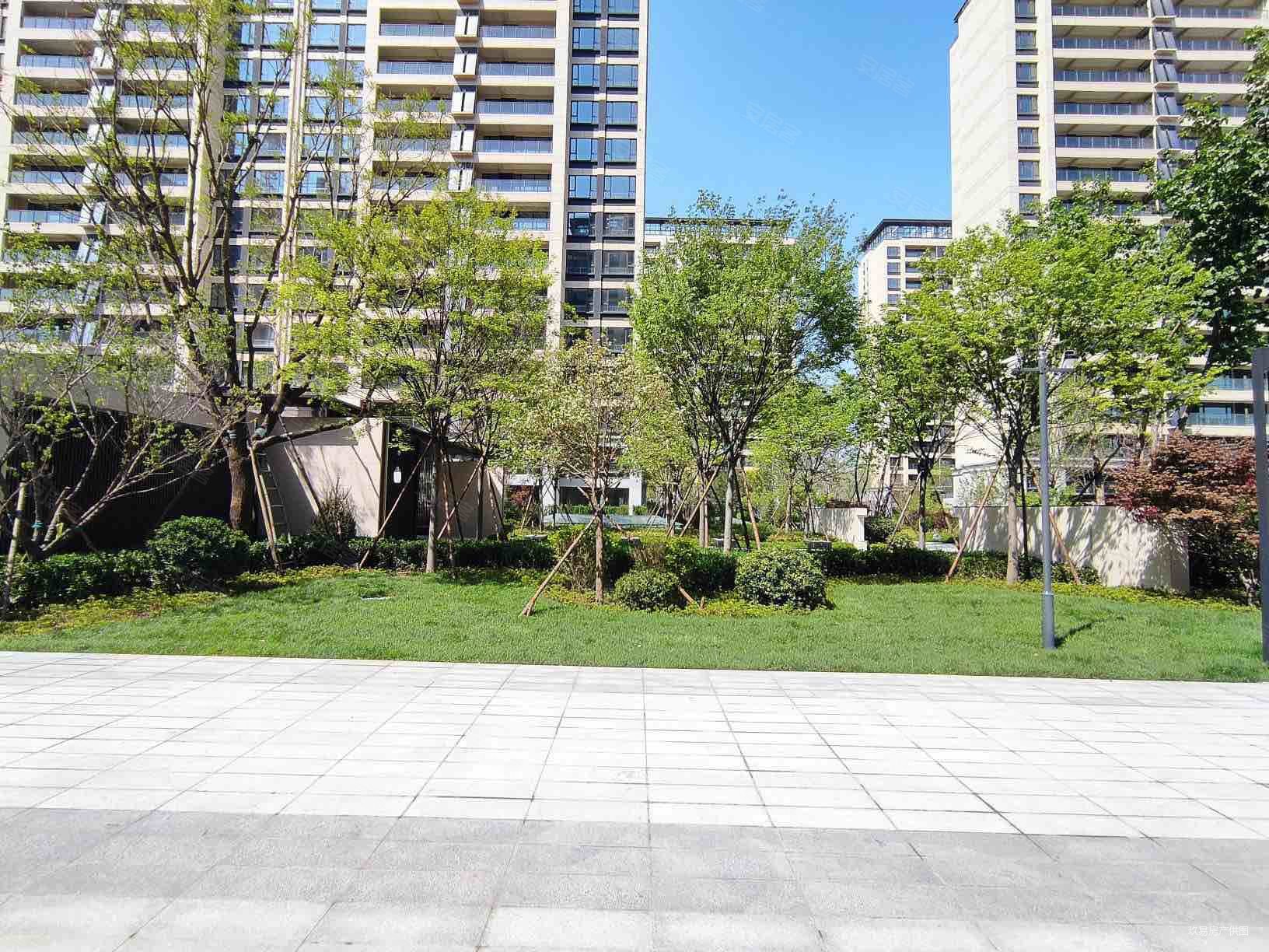 淄博房产网>淄博二手房>张店二手房>齐盛湖二手房>橡树黄金城>