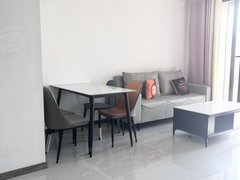 无锡江阴华士电梯房二室一厅，采光好家电家具齐全出租房源真实图片