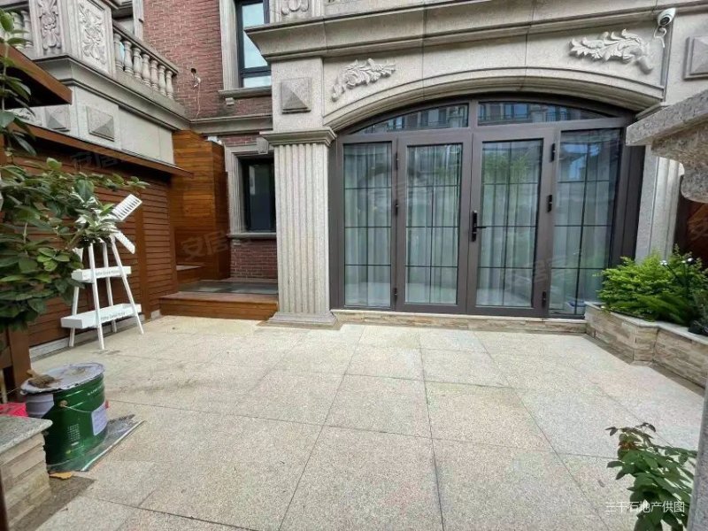 这个装修没人不爱君悦湾新出豪装别墅人车分流带电梯