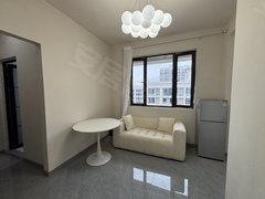 安吉灵峰南南茂出租：两山科技城附近 蓝城慧园多套单身公寓 押一付一拎包入住出租房源真实图片