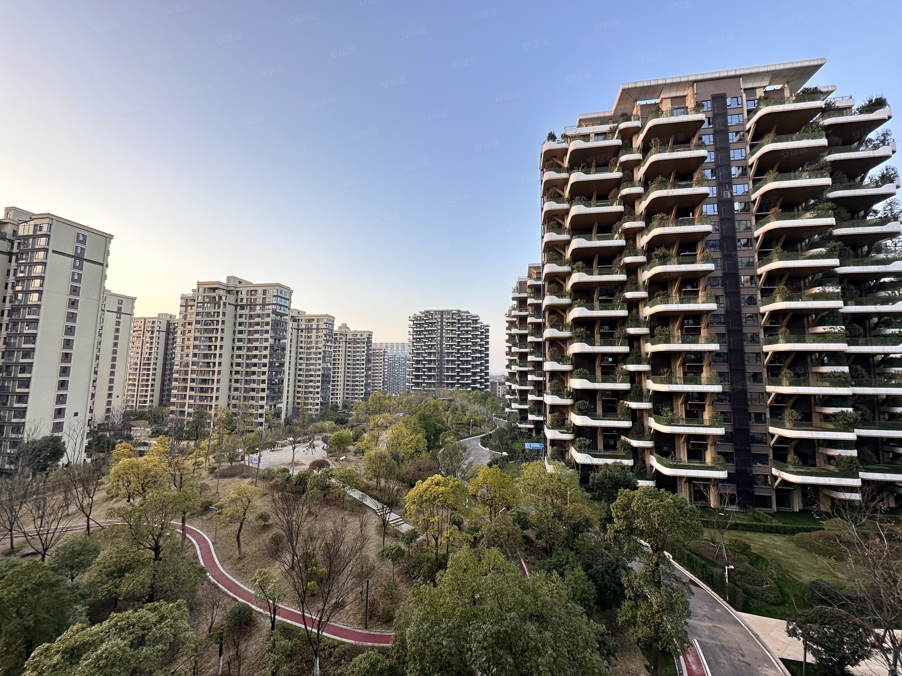 长郡天心福天藏郡69平需2房只售60万