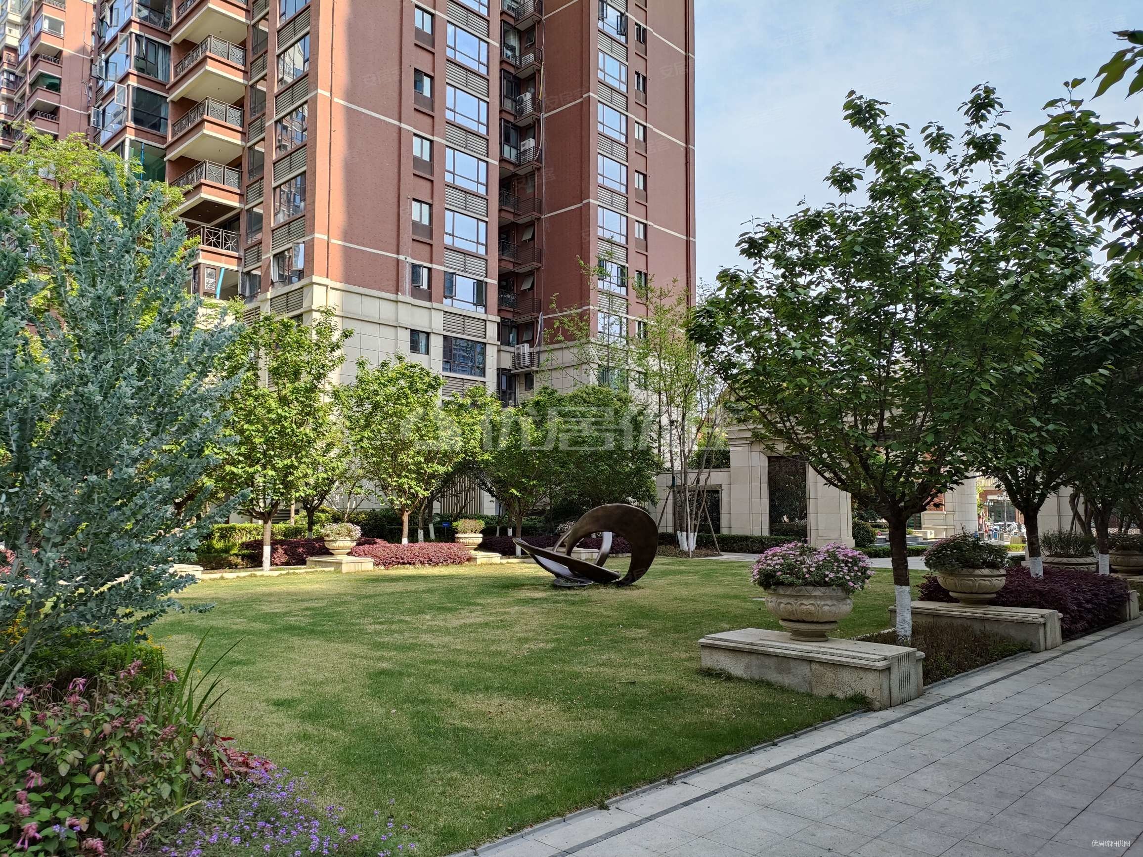 绵州水郡二期3室2厅2卫103.58㎡南78.15万