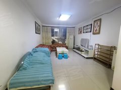 巴中平昌新平街金平广场多又好楼上步梯五楼三室两厅两卫一厨出租，家具家电齐全出租房源真实图片