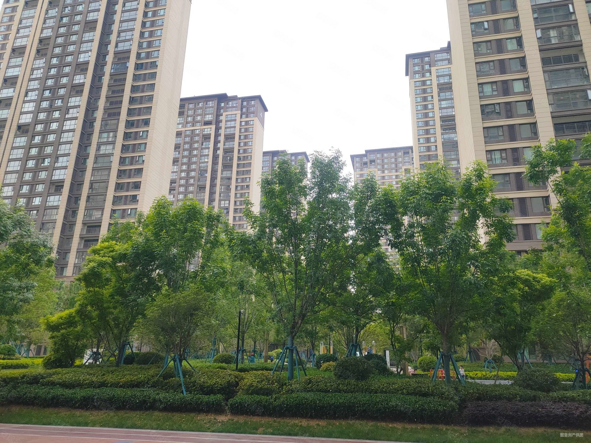 建业定鼎府一期3室2厅2卫125㎡南100万