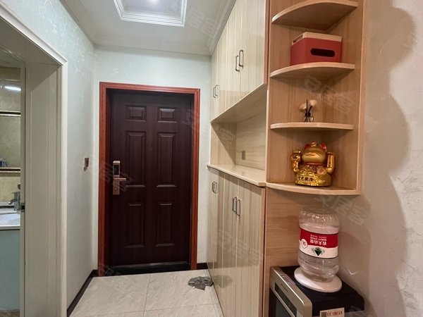 重庆永川永川老城俊豪中央大街二期中央大街 一室一厅 住家精装 1100