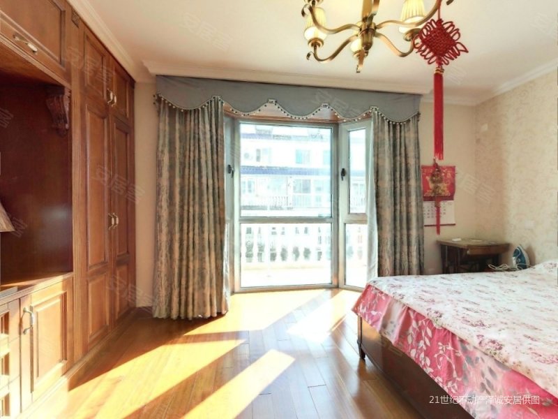 鹿鸣苑(别墅) 装修好 集中供暖 近医院 近地铁 南北通透