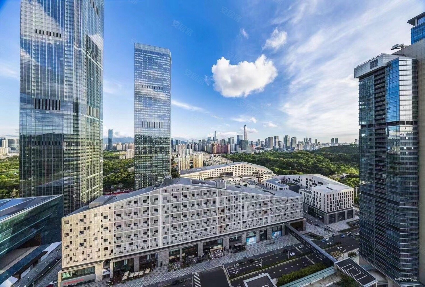 深业 城西南向景观,看整个莲花山及cbd 随时看房,深业上城二手房,4500