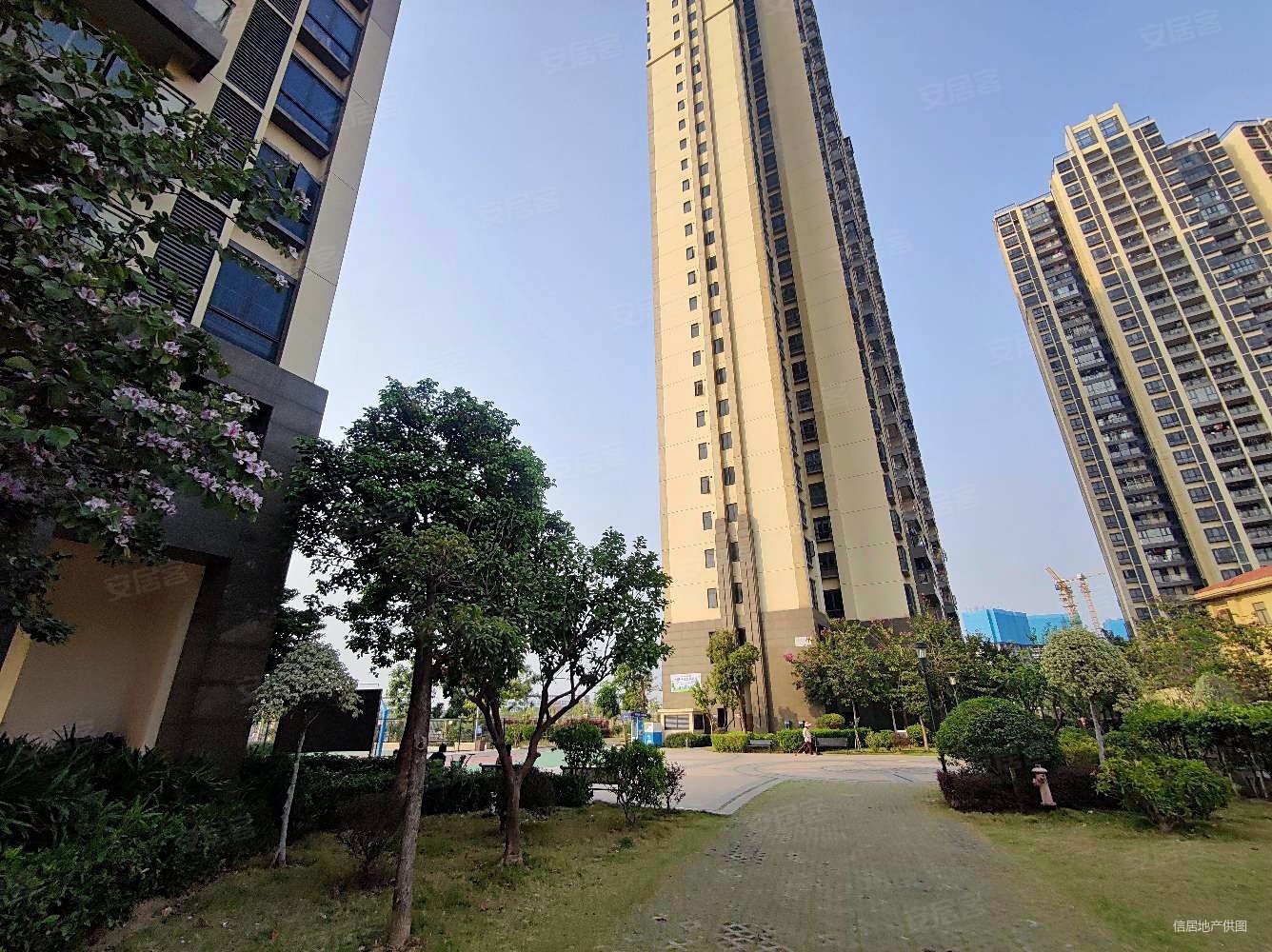 松湖江景三房横沥御河湾次新房高层拎包入住