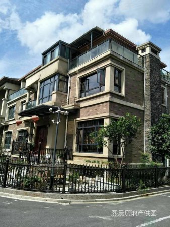 三面环山,风景迷人, 玉泉山庄(别墅)二手房, 6室5厅3卫, 190万元