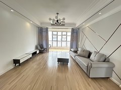 老河口武商广场老河口城区水西门商圈,精修电梯房急租,价格好谈,生活方便好停车出租房源真实图片