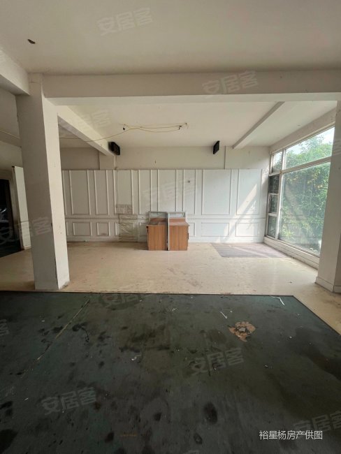 石湖嘉苑别墅超低密度近地铁出行方便购物方便