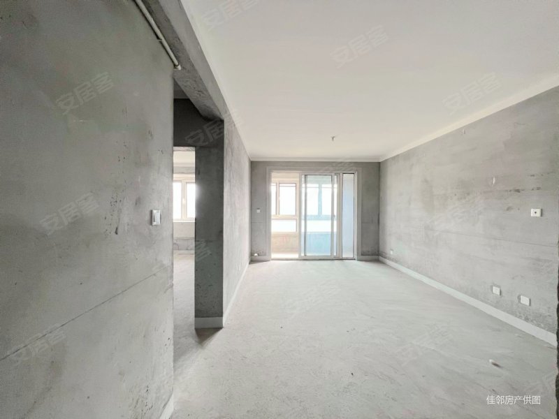 紫艺华府 产权清晰 次新小区 南北通透 车位充足